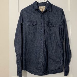 Men’s Button Up size S